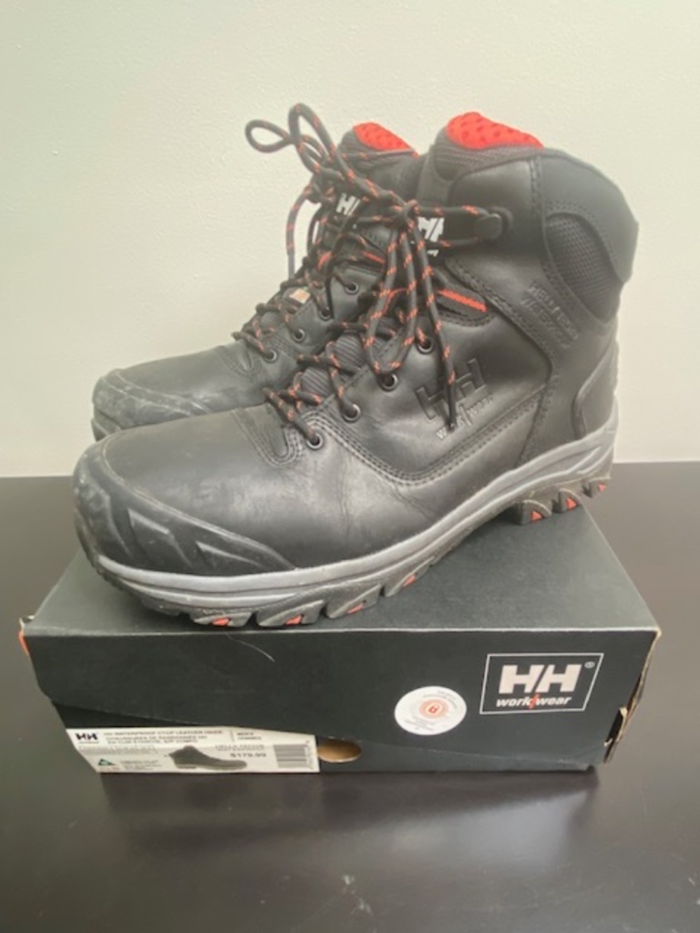HH Workwear Mens' leather work boots (size 9) waterproof +CSA